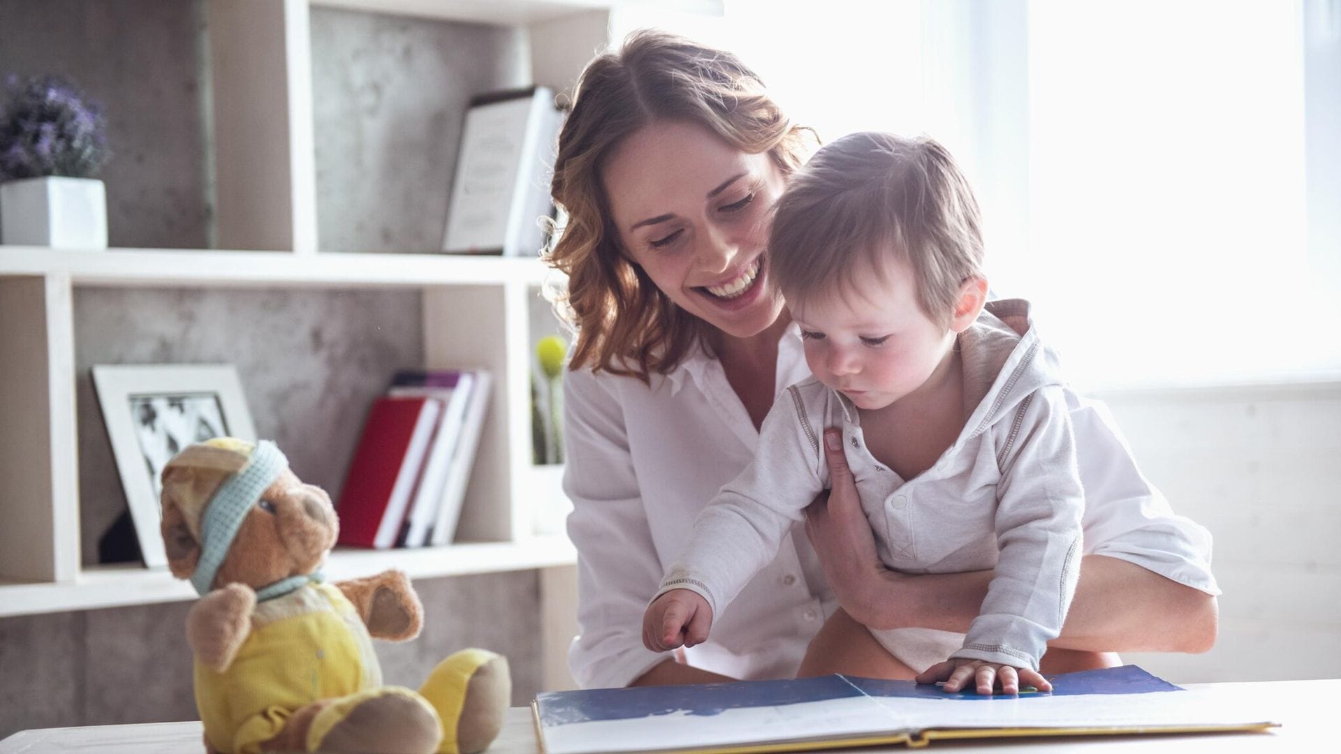 ¿Qué le aporta leerle cuentos en inglés a tu hijo?