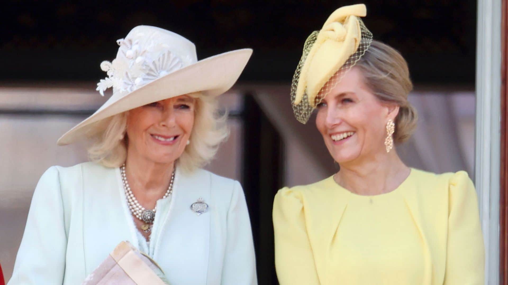 De la duquesa de Edimburgo a la reina Camilla: los tocados y peinados más bonitos del ‘Trooping the Colour’