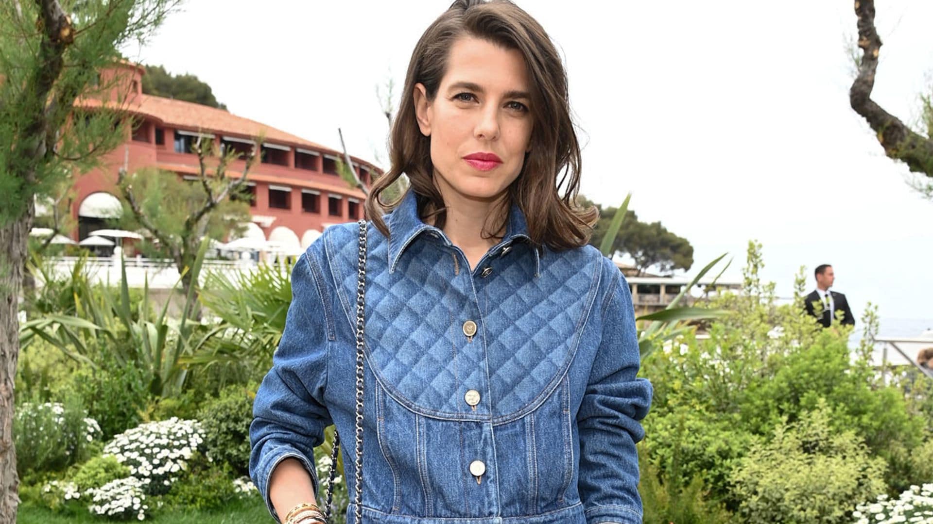 La tendencia 'denim' que ha unido a Carlota Casiraghi con la 'Gen Z' (y que ahora llevarás tú)