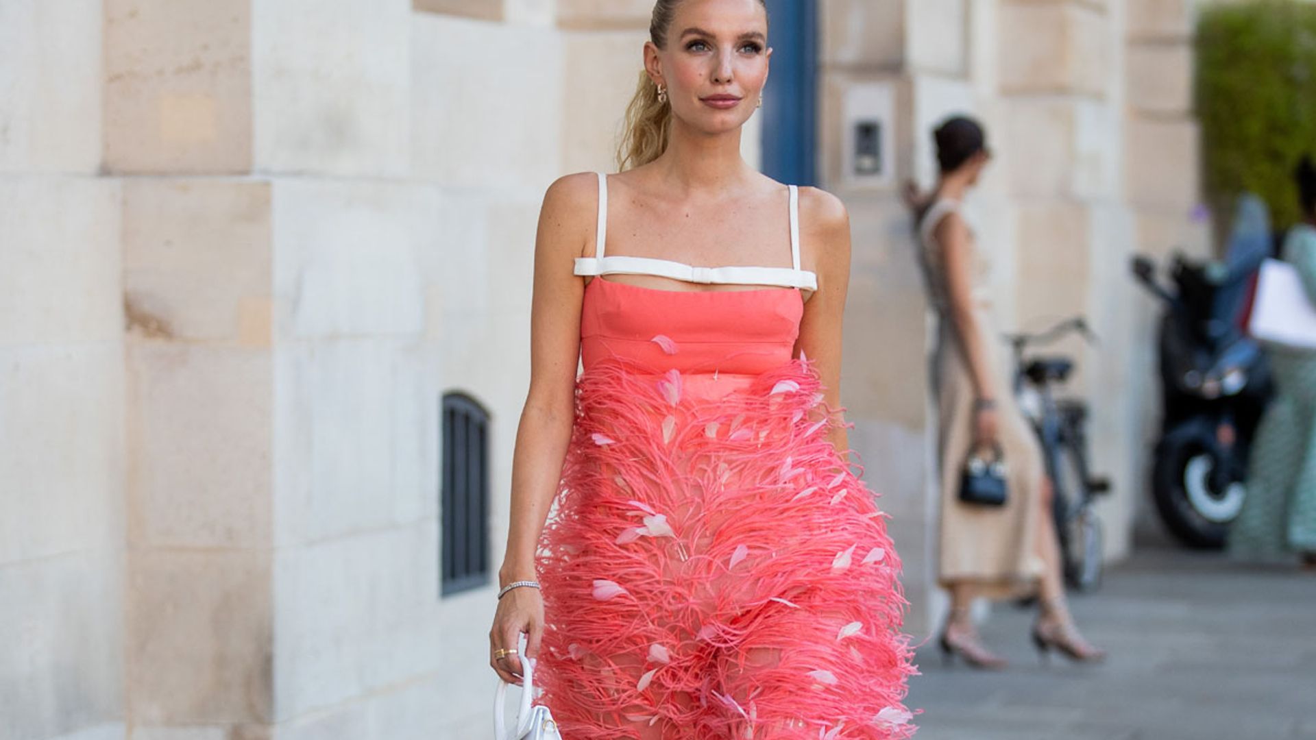 ¿Boda a la vuelta de vacaciones? Inspírate en estos looks para ser la invitada perfecta