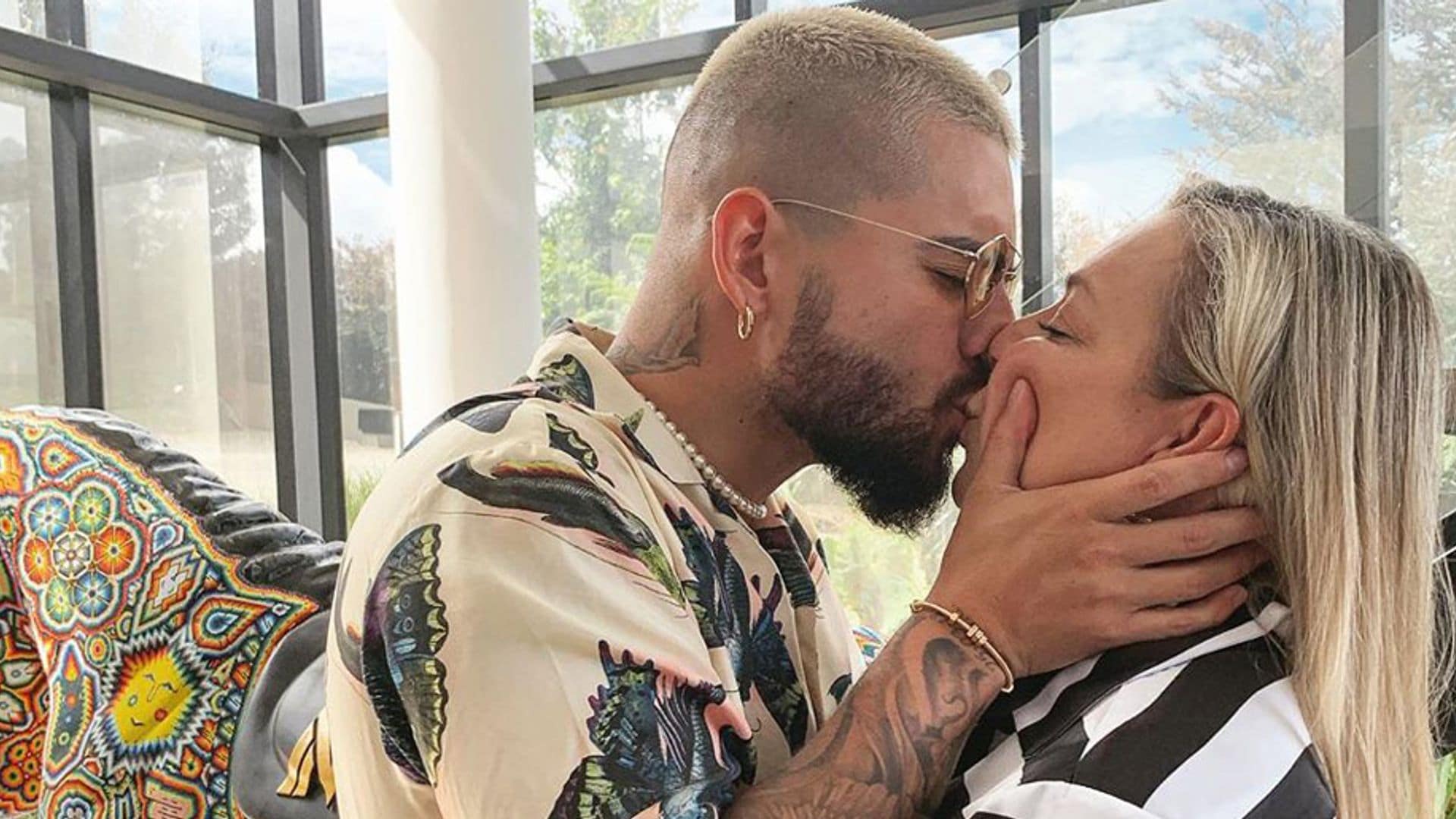 maluma mothers day kiss