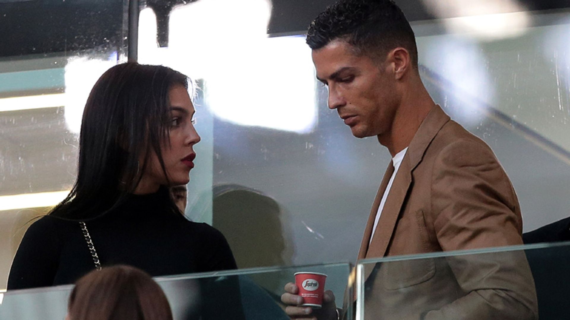 Cristiano Ronaldo, acompañado de Georgina Rodríguez y su familia, apoya a la Juventus desde la grada