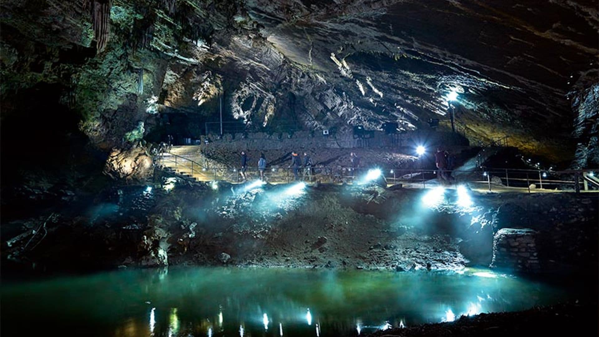 ¿Por qué a los belgas les gusta tanto la cueva de Han?