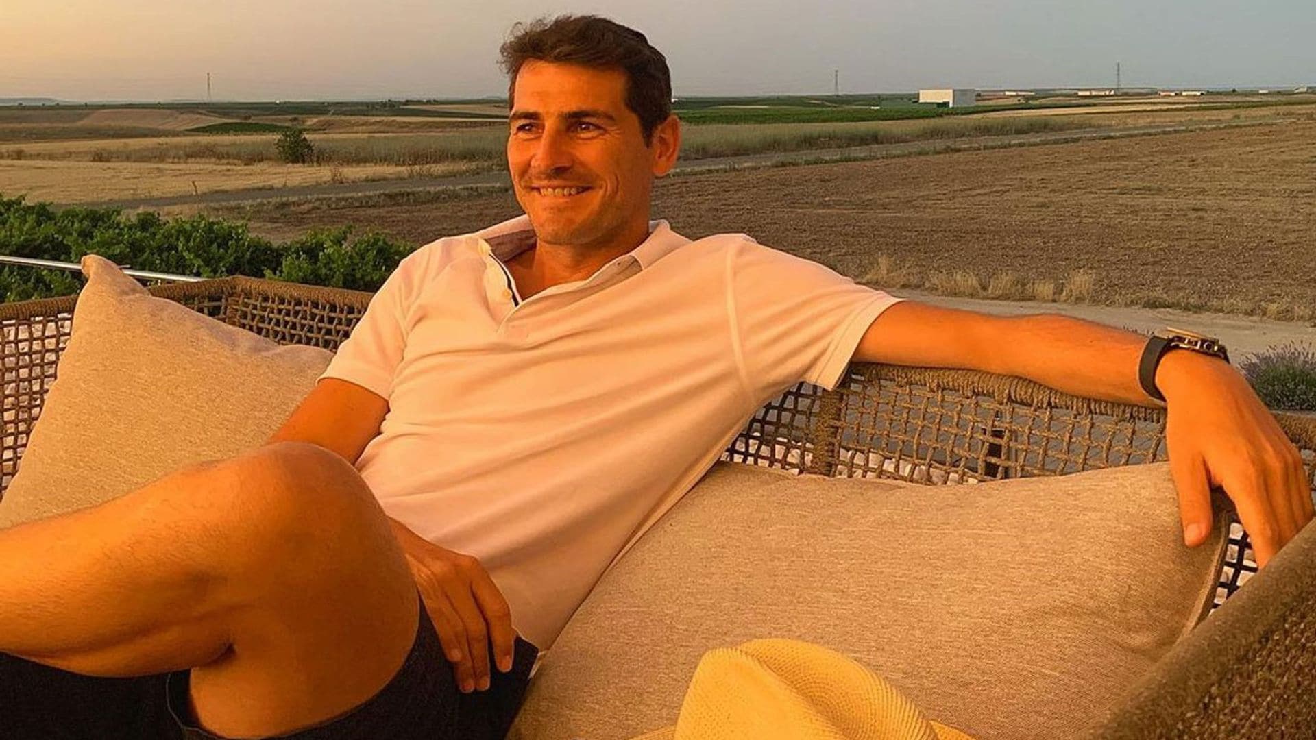 Iker Casillas se despide del verano con nostalgia y lanzando un piropo a Sara Carbonero