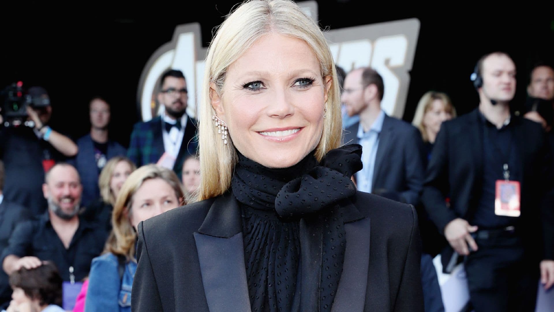 El abrazo lleno de significado de Gwyneth Paltrow a su hijo en plena alfombra roja