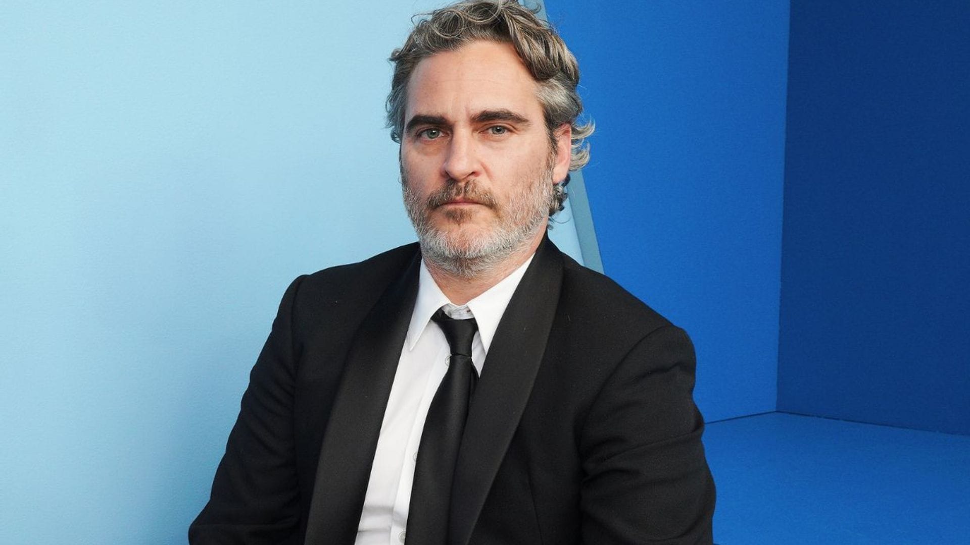 Joaquin Phoenix afronta el 29º aniversario de la trágica muerte de su hermano River, que marcó su vida