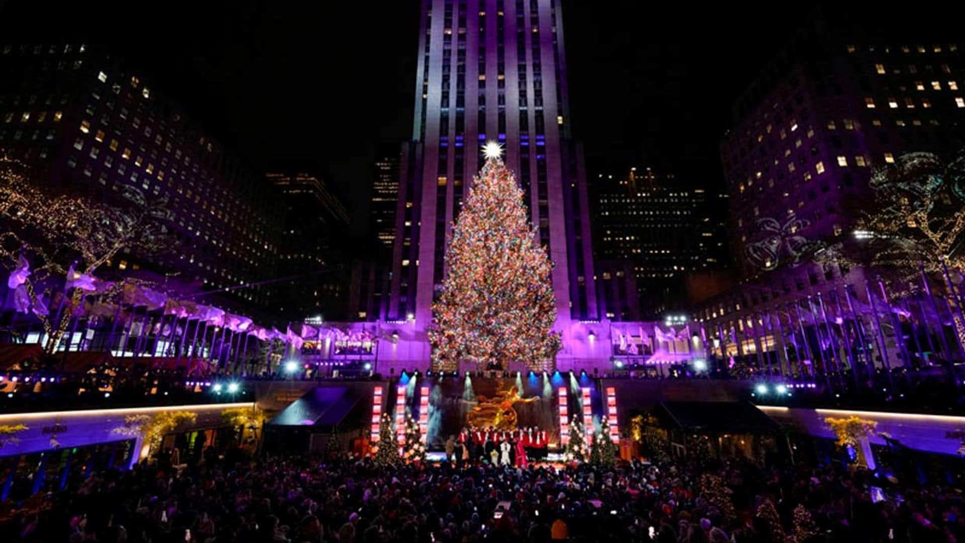 Nueva York inaugura la Navidad con el clásico encendido del árbol de Rockefeller Center
