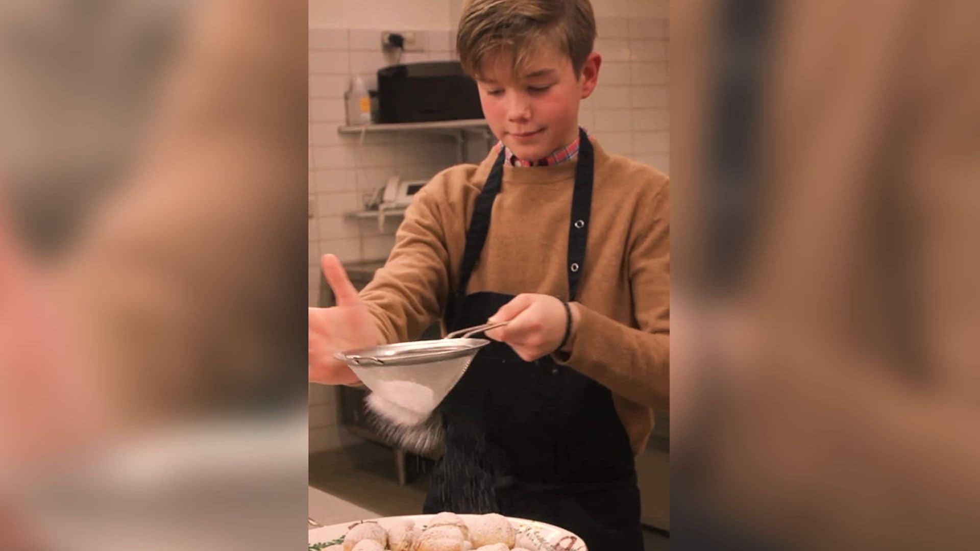 Vincent de Dinamarca se cuela en las cocinas de palacio para preparar un dulce navideño