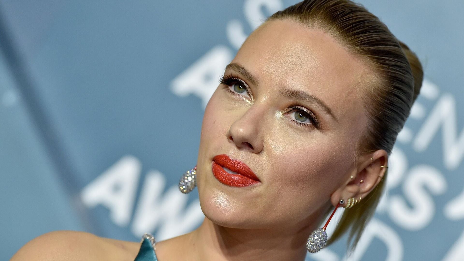 Scarlett Johansson y su sencillo truco para agrandar la mirada