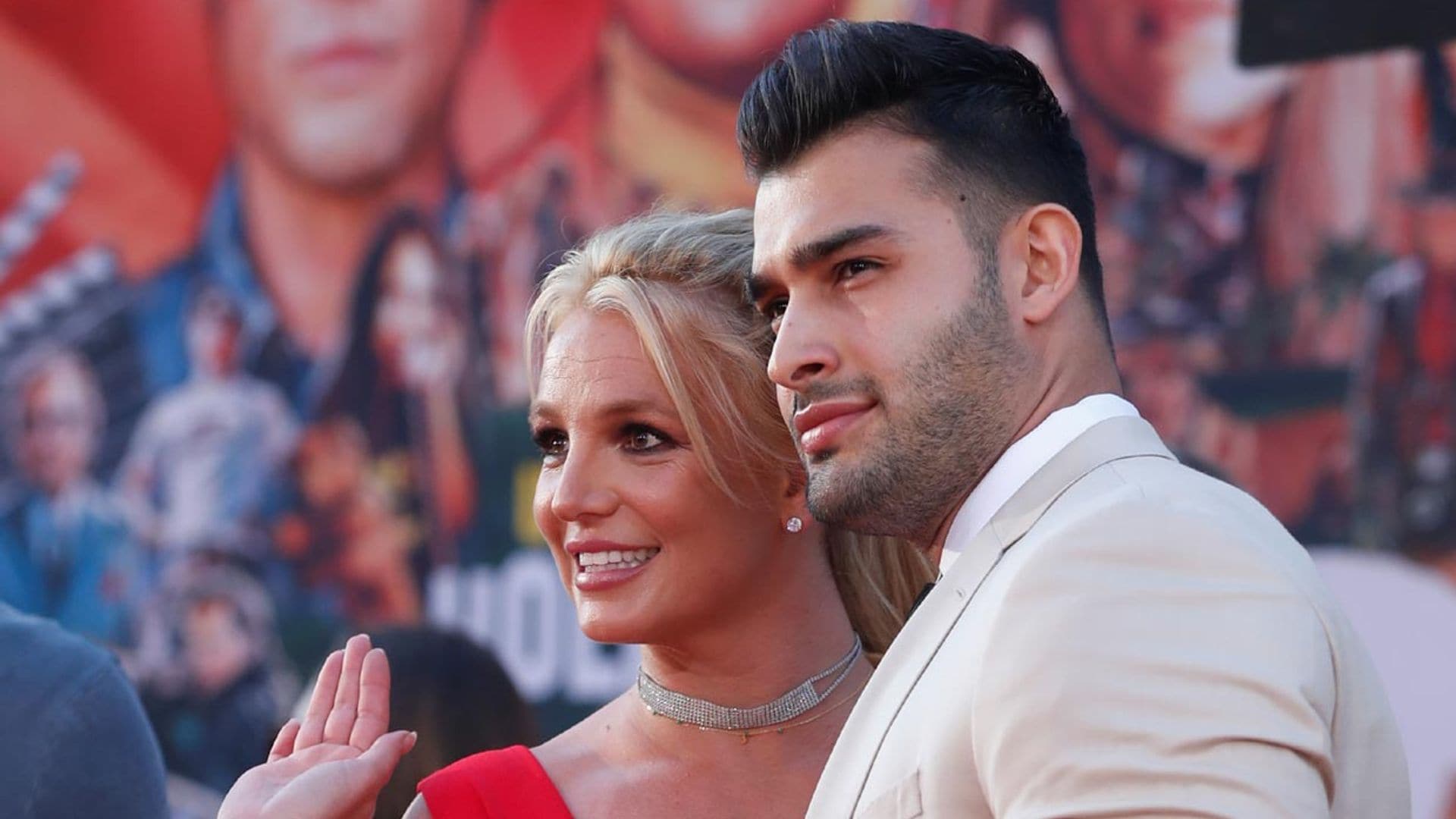 Britney Spears se compromete con Sam Asghari días después de la victoria contra su padre