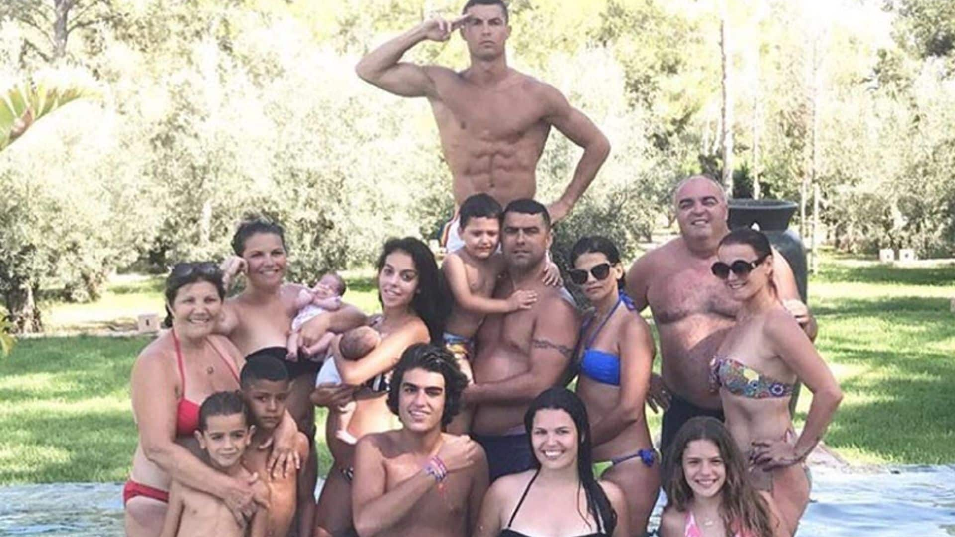 La significativa foto de Cristiano Ronaldo en sus 'accidentadas' vacaciones