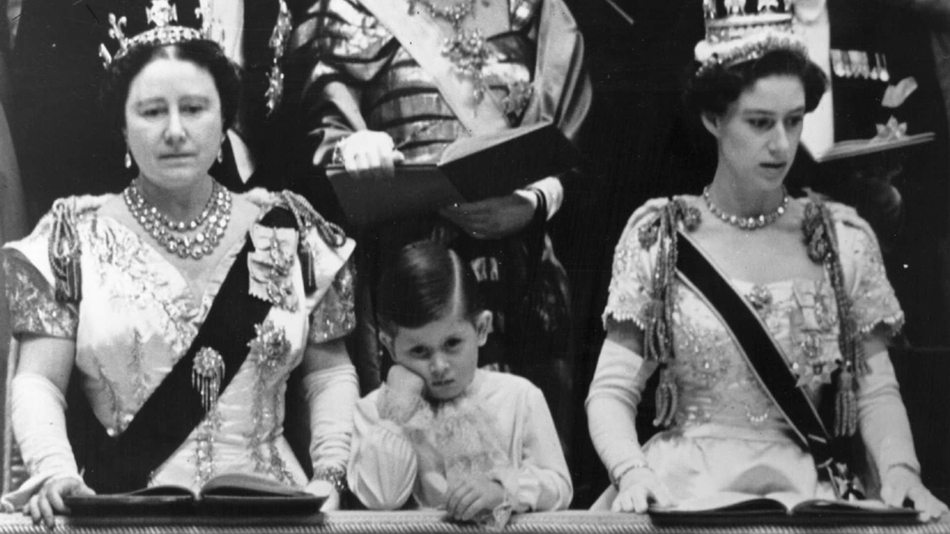 Las dos veces que Carlos III perdió a su madre