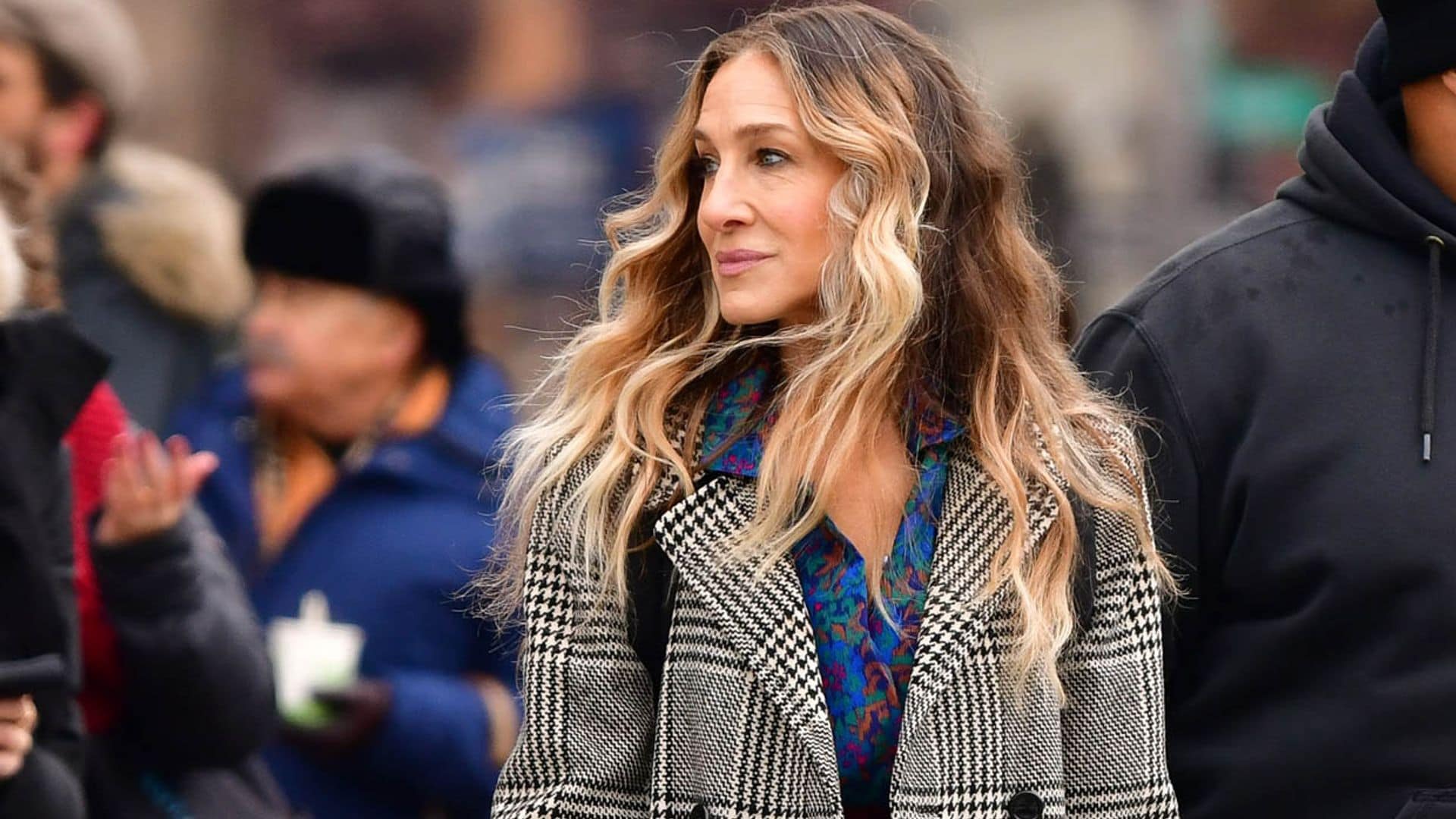 ¿Sin ideas para combinar los 'joggers' este 2021? Sarah Jessica Parker te enseña