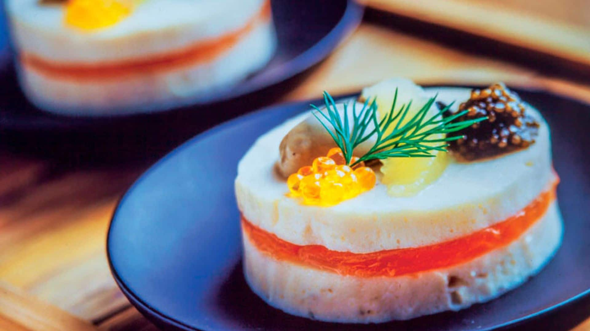 Pastel de ahumados y ostras en su propio jugo y dúo de caviares