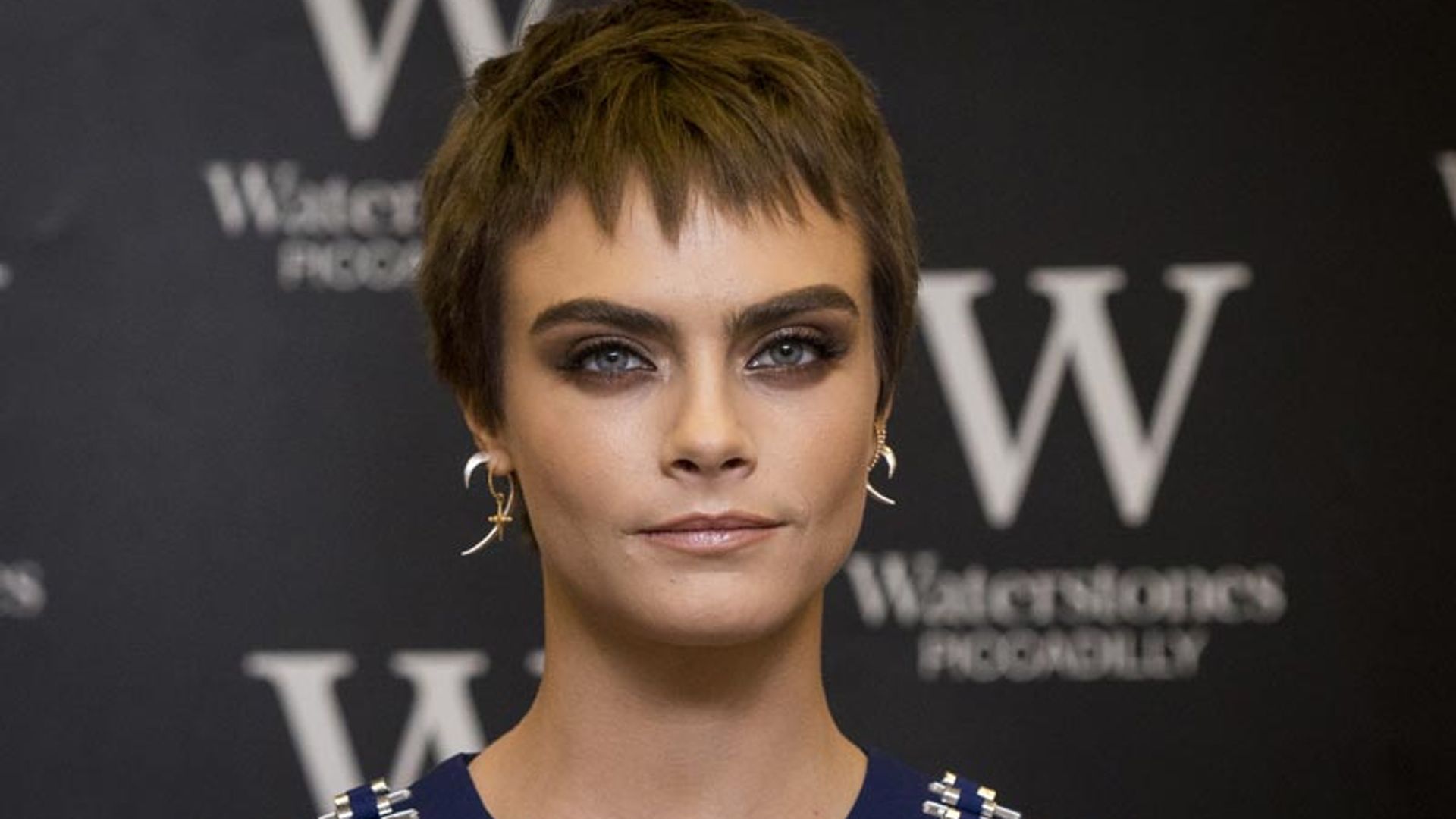 Cara Delevingne, a contracorriente: ya no quiere ser rubia