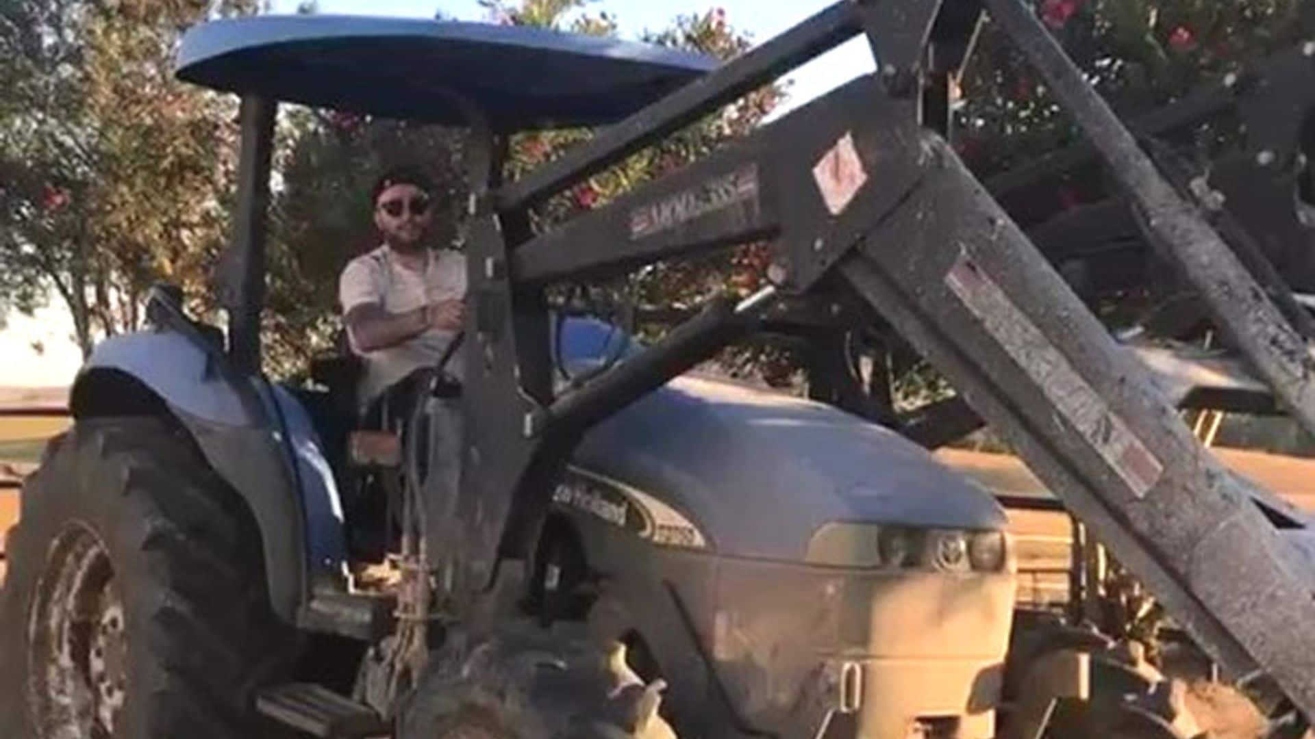 Kiko Rivera, nueva vida a bordo de…. ¡un tractor!