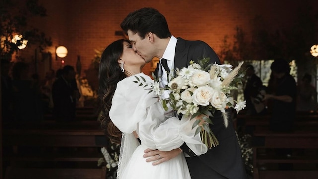 Paulina Peña y su esposo, Fernando Tena, el día de su boda.