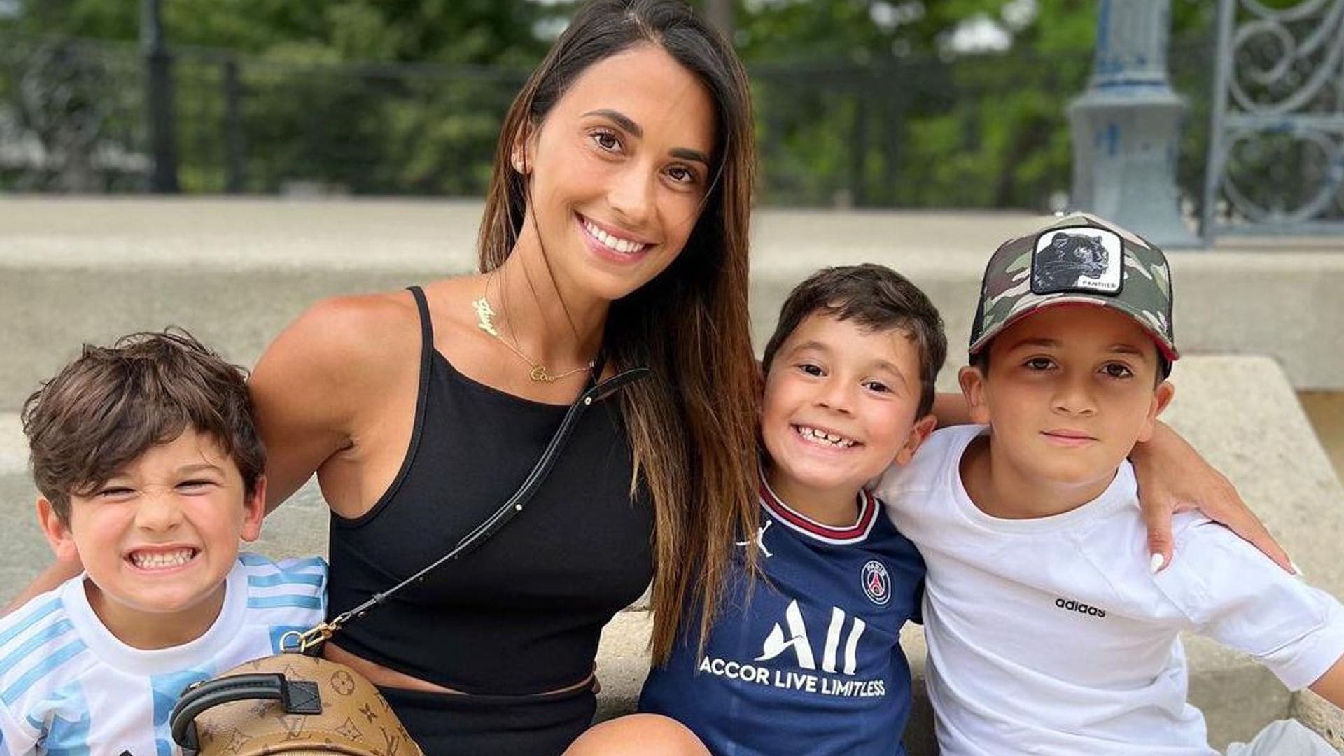 Antonela Roccuzzo y sus hijos viven sus días más felices en Disney