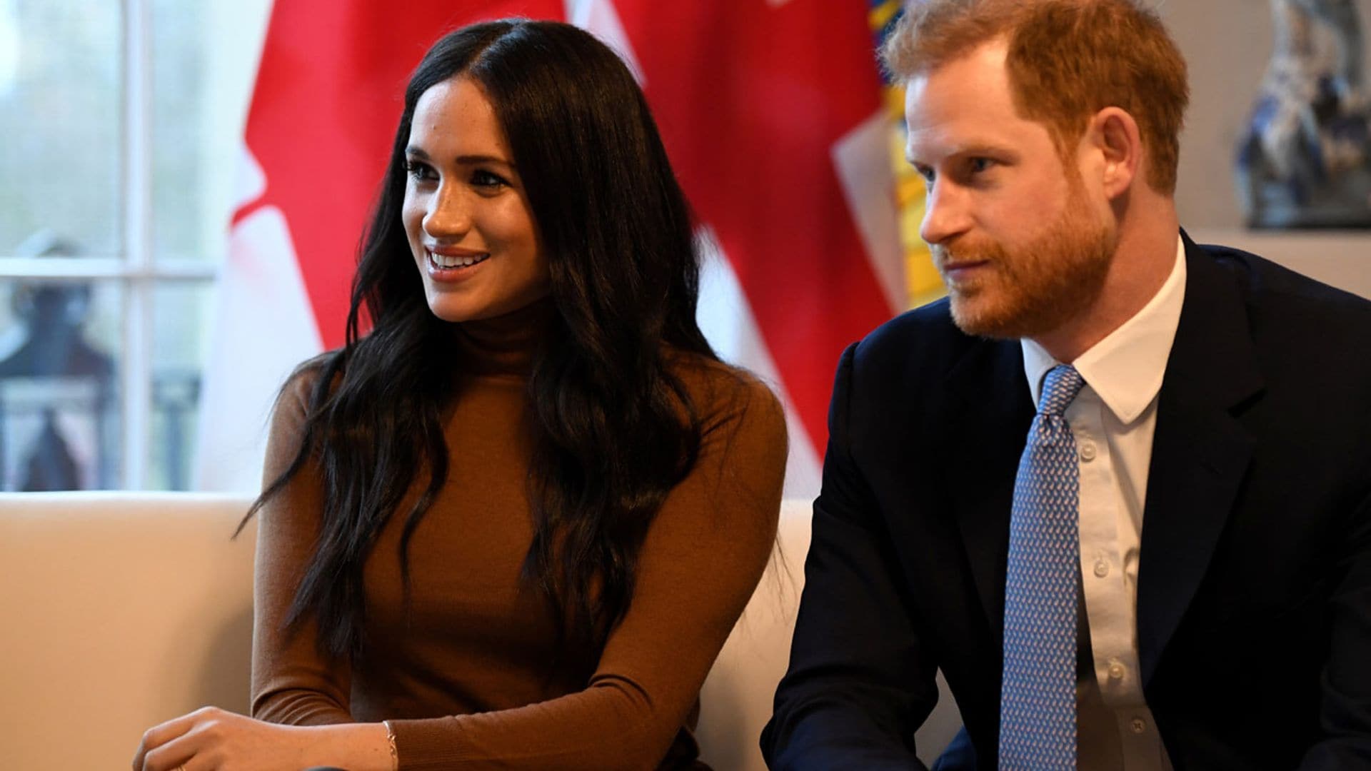 Libros con significado, obras de arte... ¡y su beagle! Los detalles del hogar de Meghan y Harry