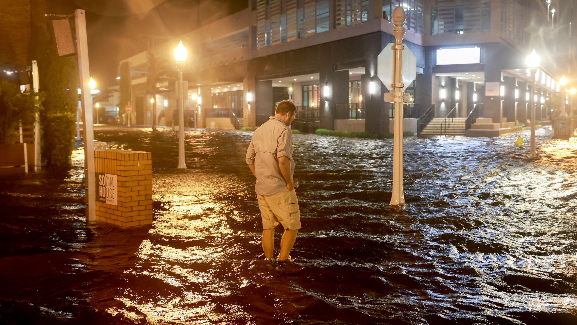 Las impactantes imágenes que deja el Huracán Milton a su paso por Florida