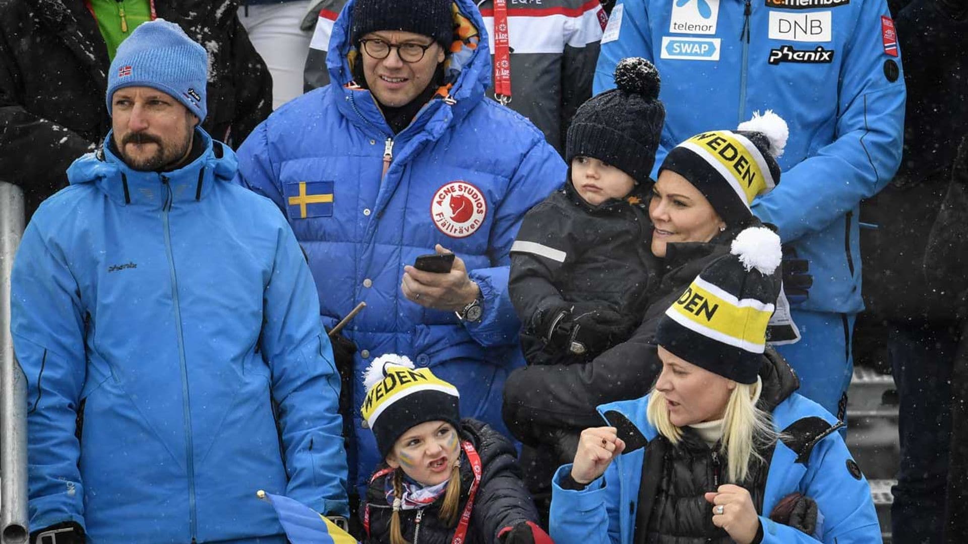 Haakon y Mette- Marit de Noruega suspenden su visita a Suecia por el avance del coronavirus