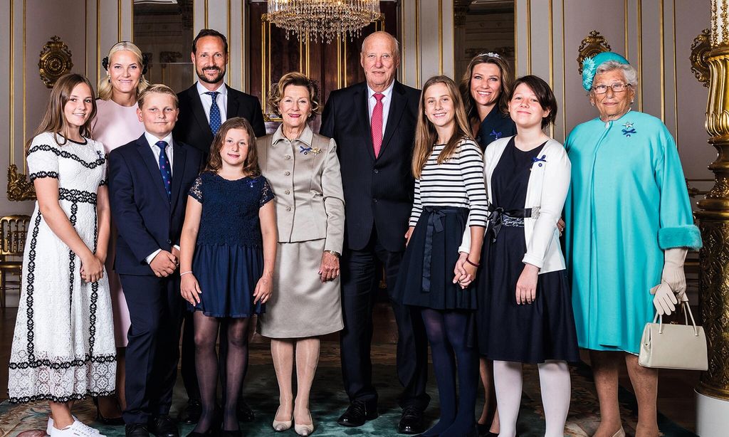 Familia real Noruega HOLA 4079