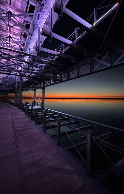 Onur Seyit Yaran ('Hermanos') disfrutó de un imponente atardecer desde el Muelle del Tinto en Huelva