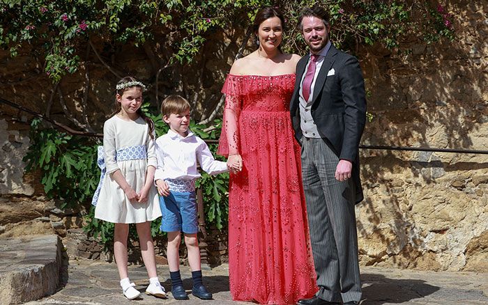 Félix y Claire de Luxemburgo con Amalia y Liam