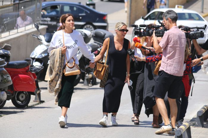 Alba Silva hablando al llegar al hospital