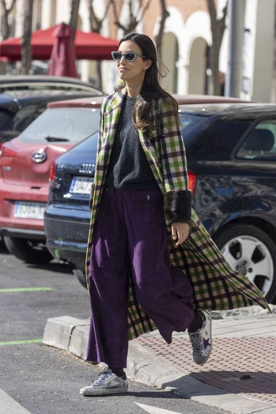 Los dos looks de Sassa de Osma en las calles de Madrid