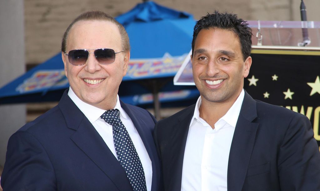 Tommy Mottola y su hijo mayor