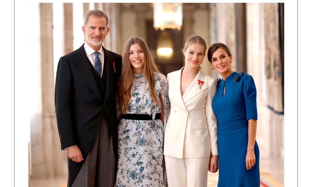 La postal Navideña de los reyes de España y sus hijas