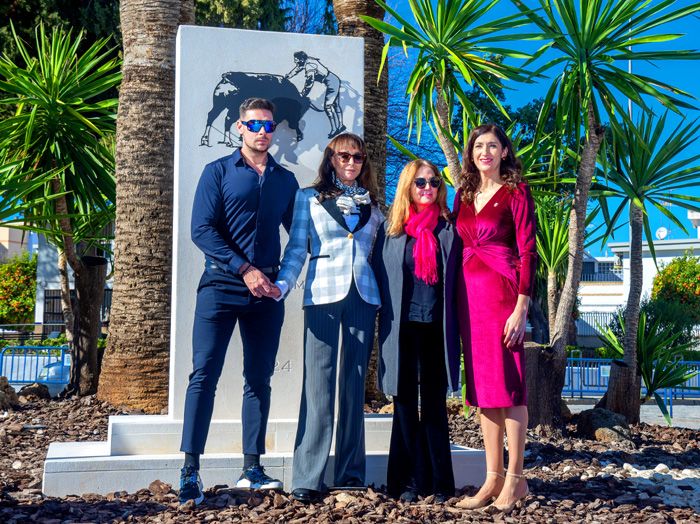 Posado oficial en el homenaje a Jaime Ostos