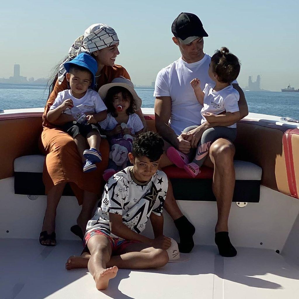 Cristiano Ronaldo junto a su familia