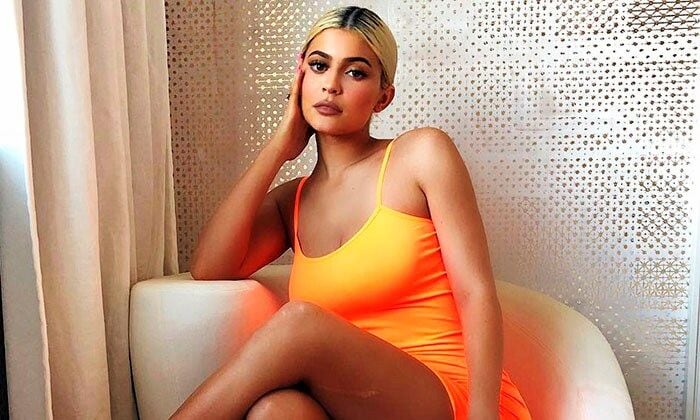 kylie jenner vestido naranja neon barato a