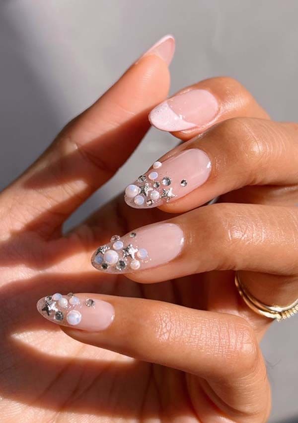 manicura perlas francesa