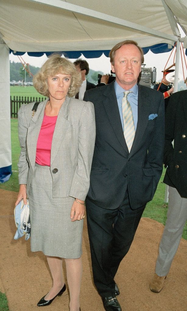 Camilla y Andrew Parker Bowles