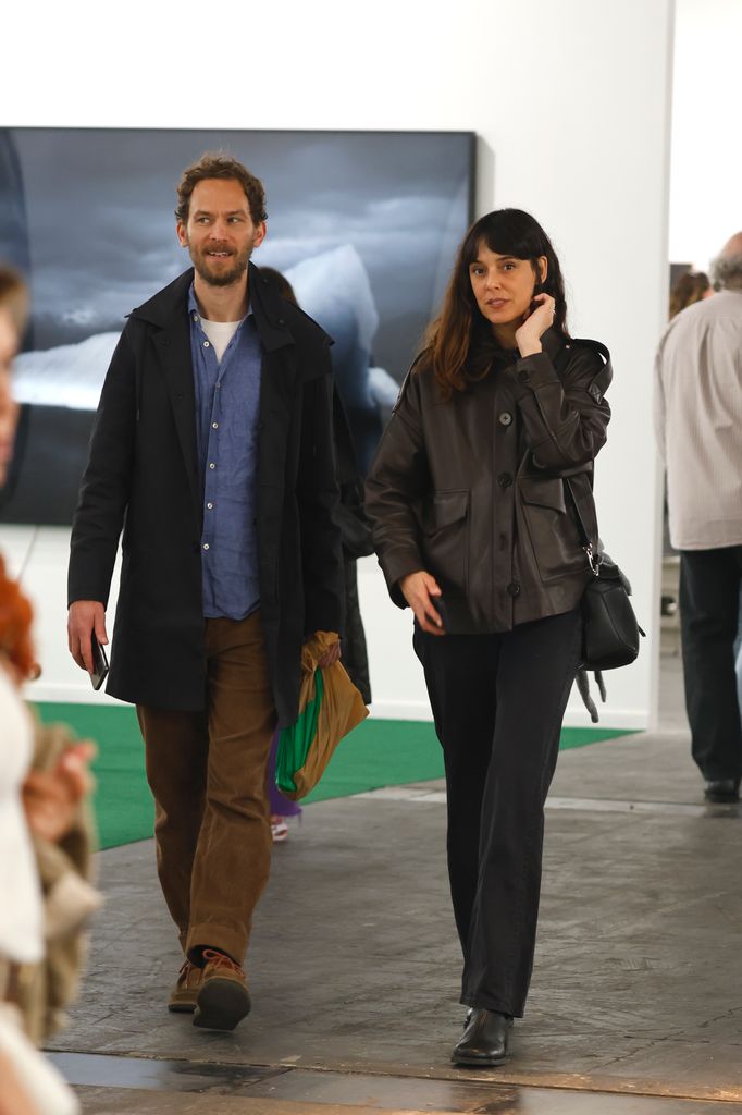 Belén Cuesta y su pareja durante su visita en ARCO, a 06 de marzo de 2025, en Madrid (España).

Jose Velasco / Europa Press
ARCO;FAMOSOS;FERIA;ARTE
06/3/2025