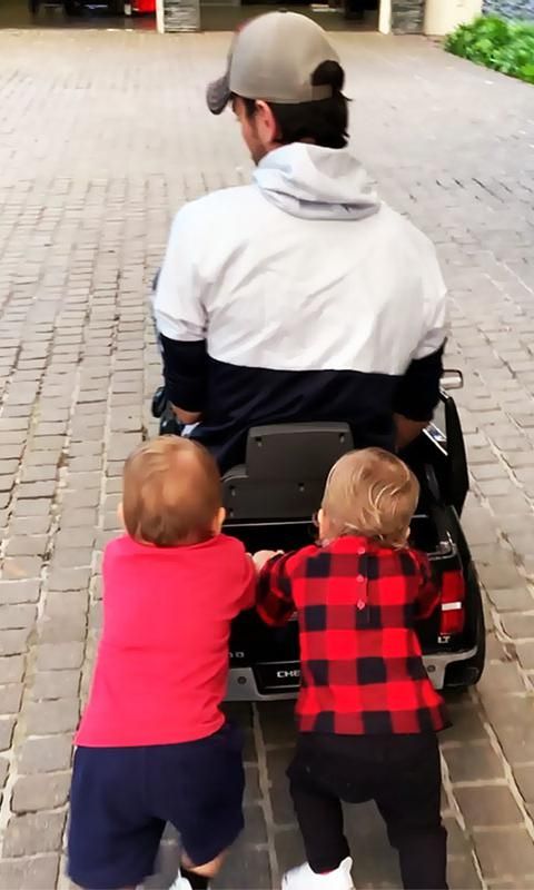 enrique iglesias anna kournikova amor hijos07 gemelos