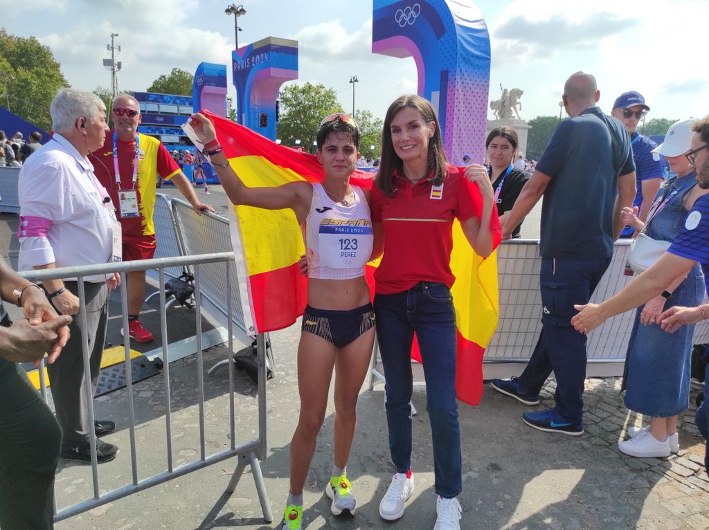 La Reina Letizia junto a Maria Perez