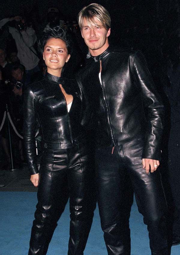 David y Victoria Beckham con looks de cuero en una fiesta de Versace, en 1999 