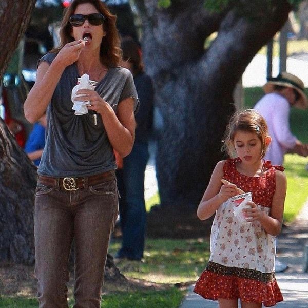 kaia gerber y cindy crawford a