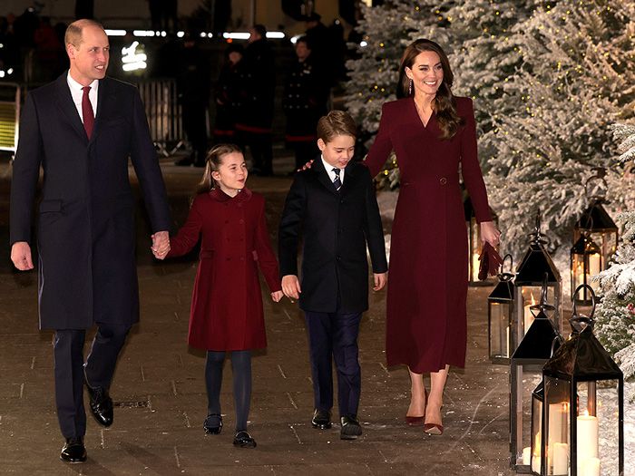 Príncipes de Gales en una acto navideño con sus hijos 