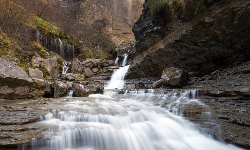 Cañón Delika, donde aterrizan las aguas del Nervión después de su inmenso salto.