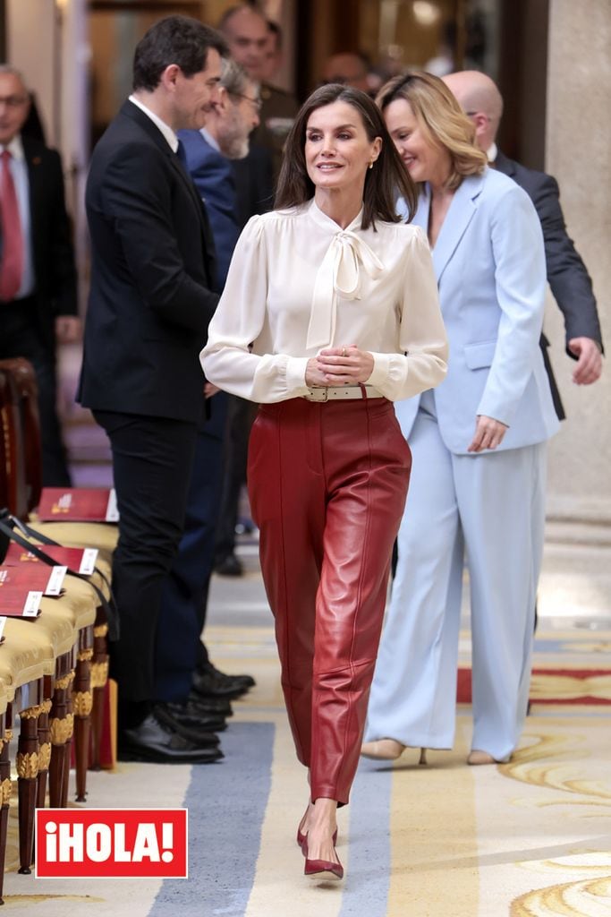 Reina Letizia pantalon cuero