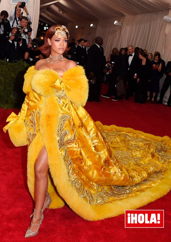 Rihanna vestida de Guo Pei