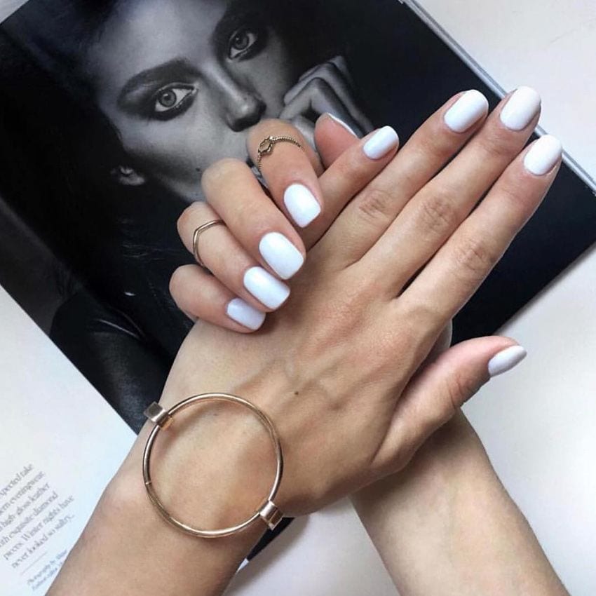 opispain manicura blanca