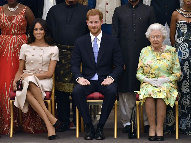 Los duques de Sussex con la reina Isabel II 