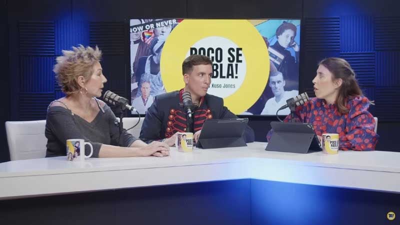 Ana Rosa Quintana junto a Xuso Jones y Ana Brito en su podcast, 'Poco se Habla'