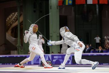 Combate de esgrima en los Juegos Olímpicos de París el 29 de julio de 2024